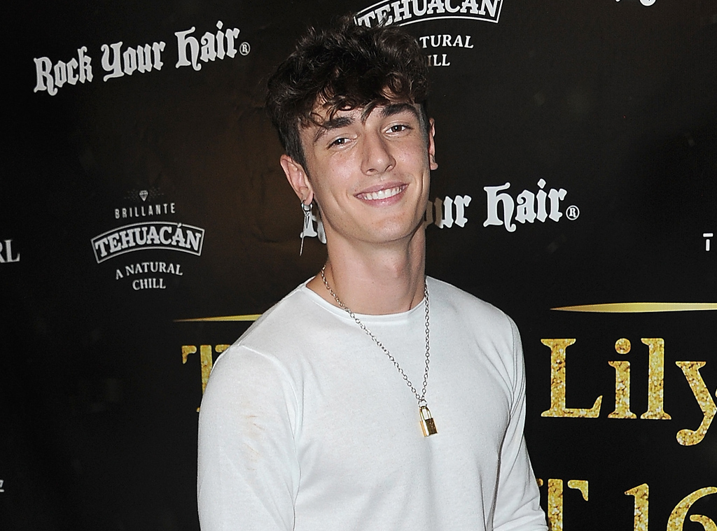 Tiktok Star Bryce Halls Power Shut Off After House Parties E Online 