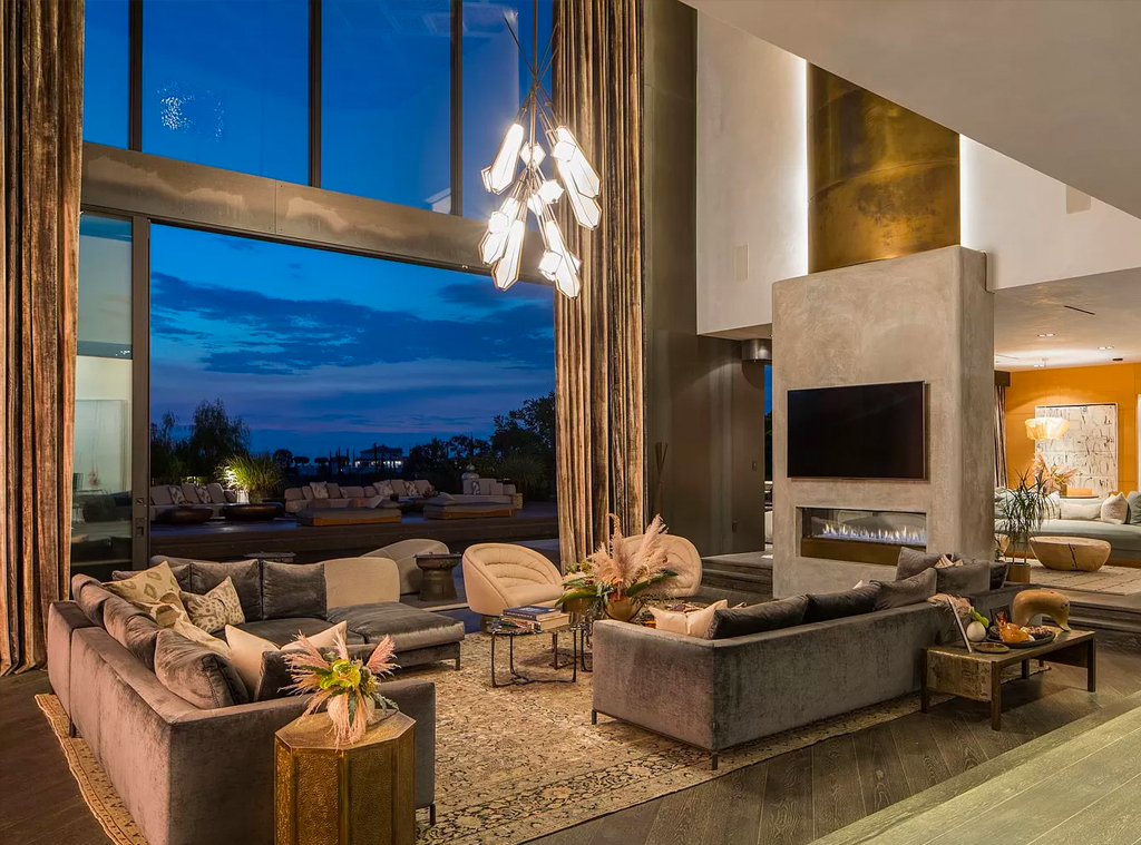 Chrissy Teigen And John Legend List 24 Million Home See Inside E Online