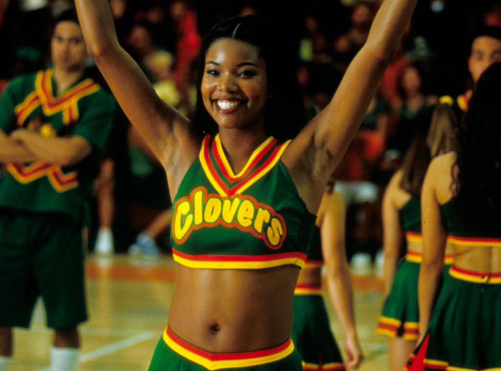 Kirsten Dunst는 Bring It On Cheer를 낭송할 때 여전히 멋지네요. Oh Wow