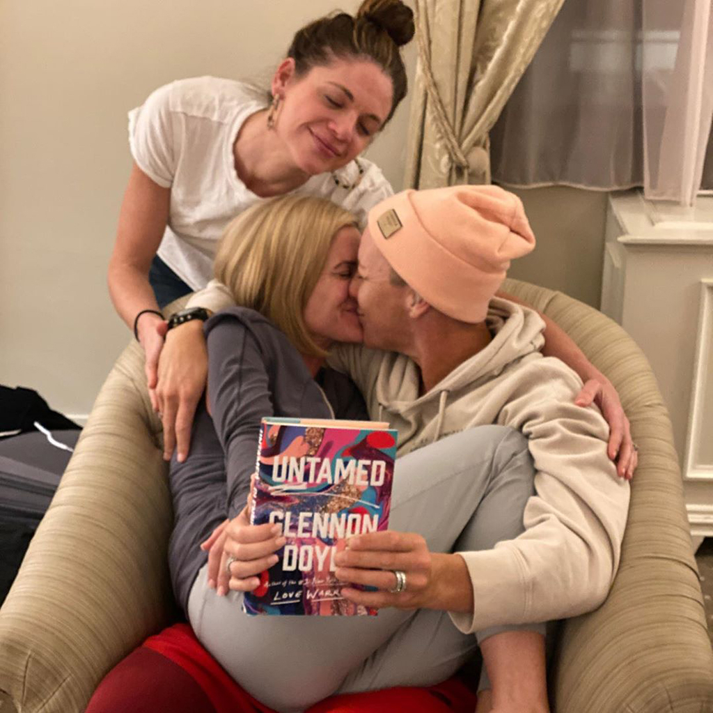 You Ll Get A Kick Out Of Abby Wambach And Glennon Doyle S Love Story E Online