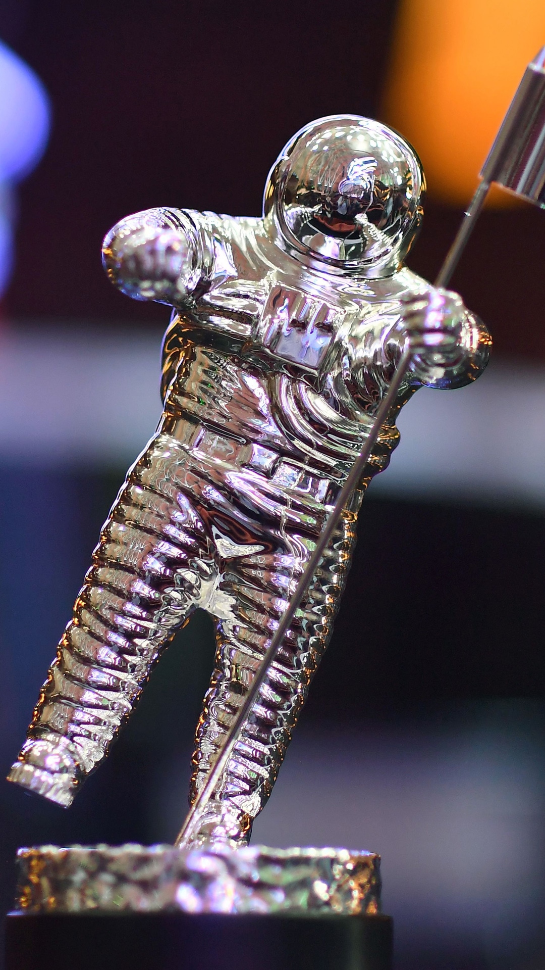 MTV VMA Statue, Moon Person