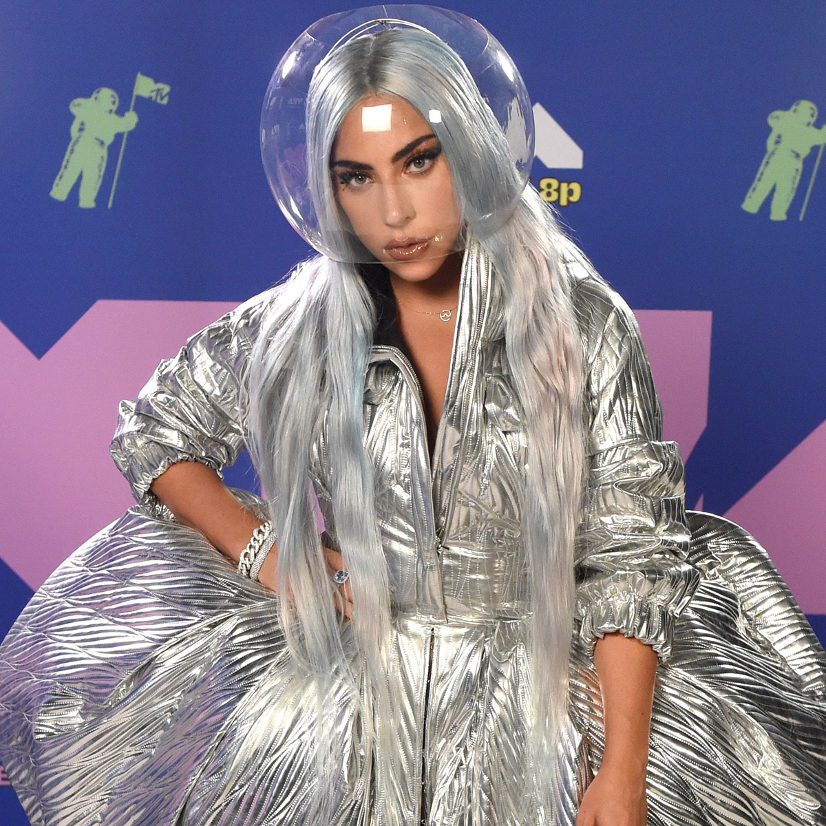 Lady Gaga Makes MTV VMA History With First-Ever Tricon ...