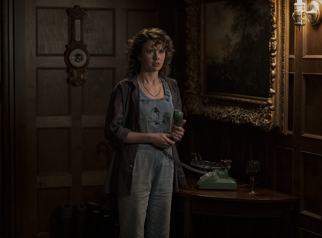 Hill House Fans Will Love The Bly Manor Cast E Online Ca