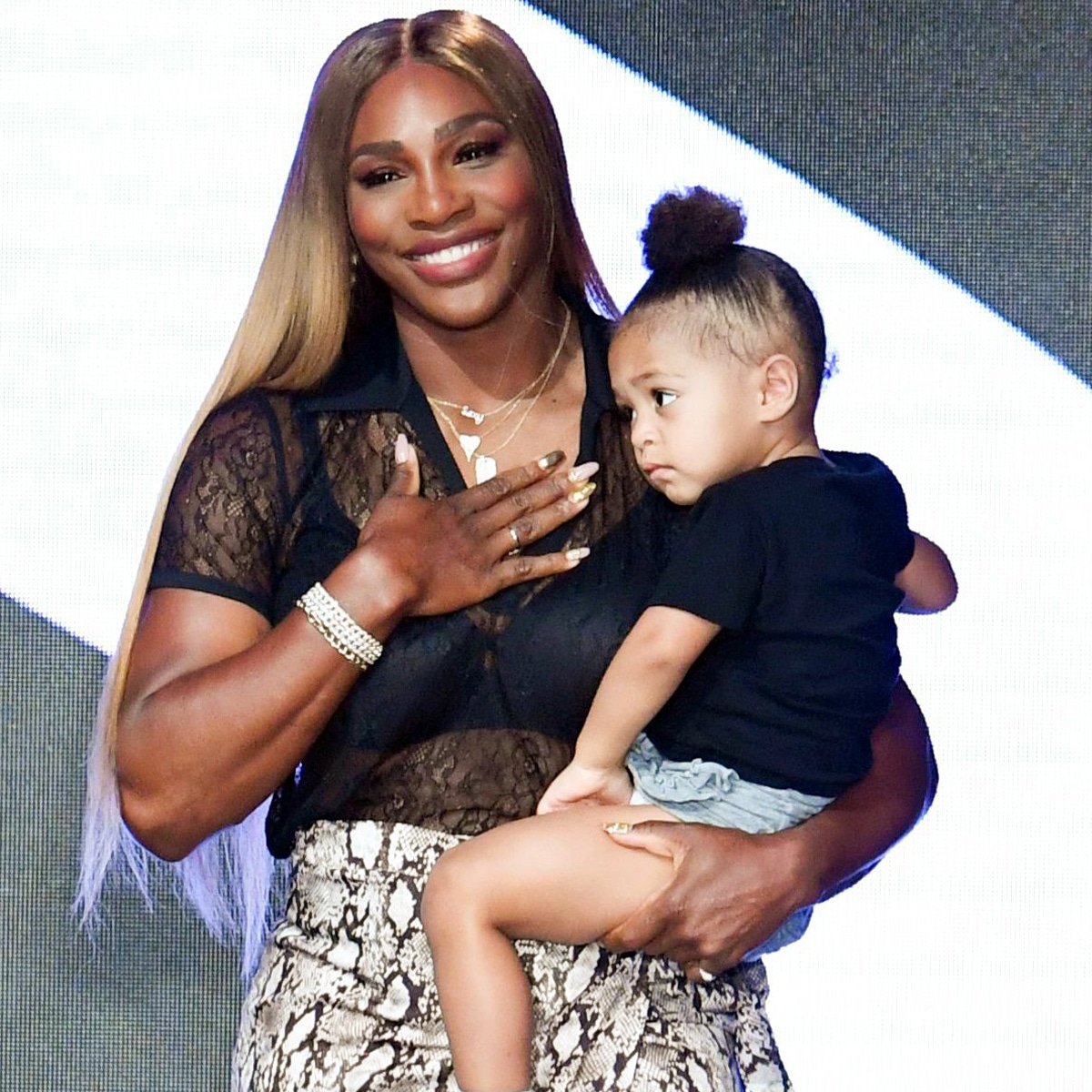 Serena Williams Twins With Daughter Olympia In Adorable Dancing Video E Online Serena Williams Twins With Daughter Olympia In Adorable Dancing Video E Online