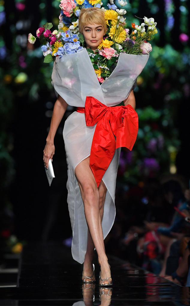 the craziest wedgie ever at Vogue NewYork Fashion Week😮‍💨🔥 (dress from  Mugler)