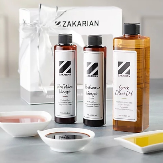 Chef Geoffrey Zakarian's Holiday Gift Guide Is a Feast for Foodies