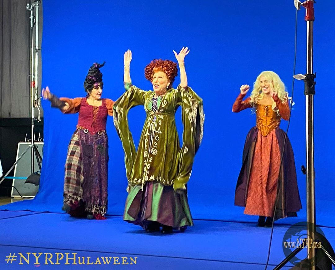 Glenn Close debuts Cruella de Vil Halloween costume for Bette Midler's  Hulaween gala