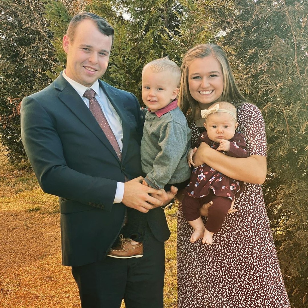 Jana Duggar เลือกชุด “น่าทึ่ง” สำหรับงานแต่งงานของ Stephen Wissmann อย่างไร