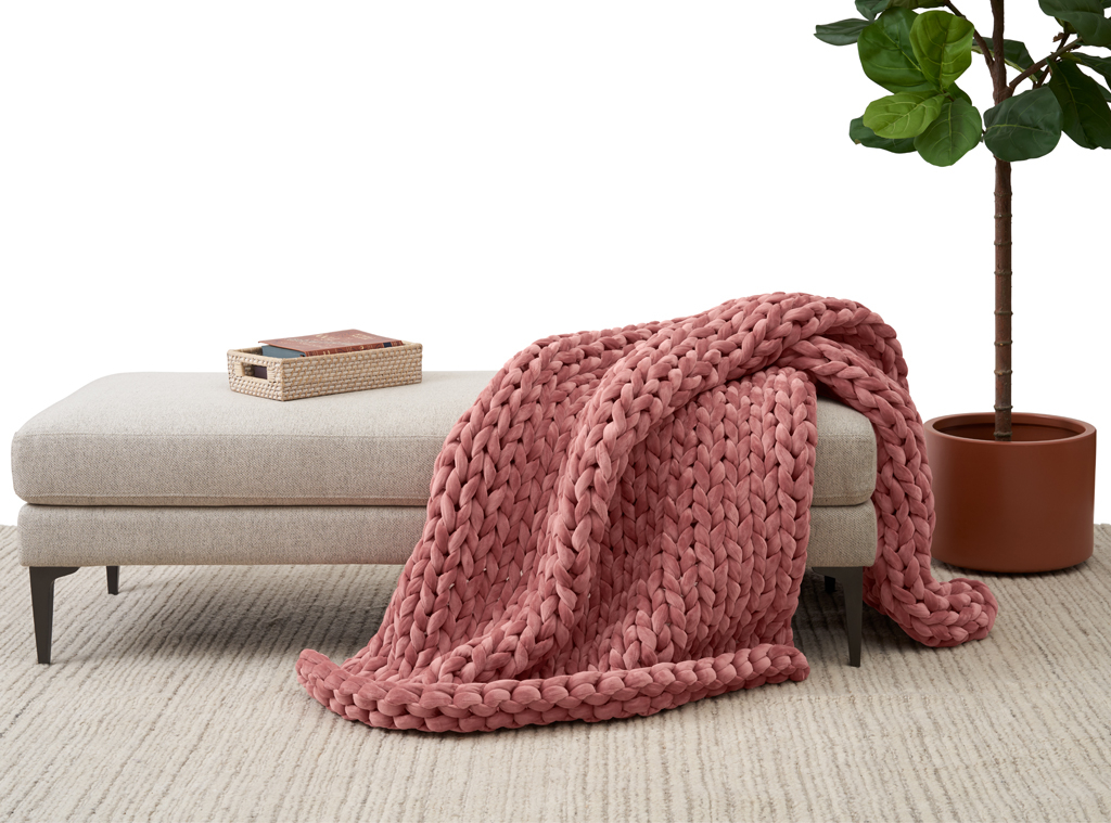 E-Comm: Bearaby’s Limited Edition Velvet Napper Weighted Blanket Is Back