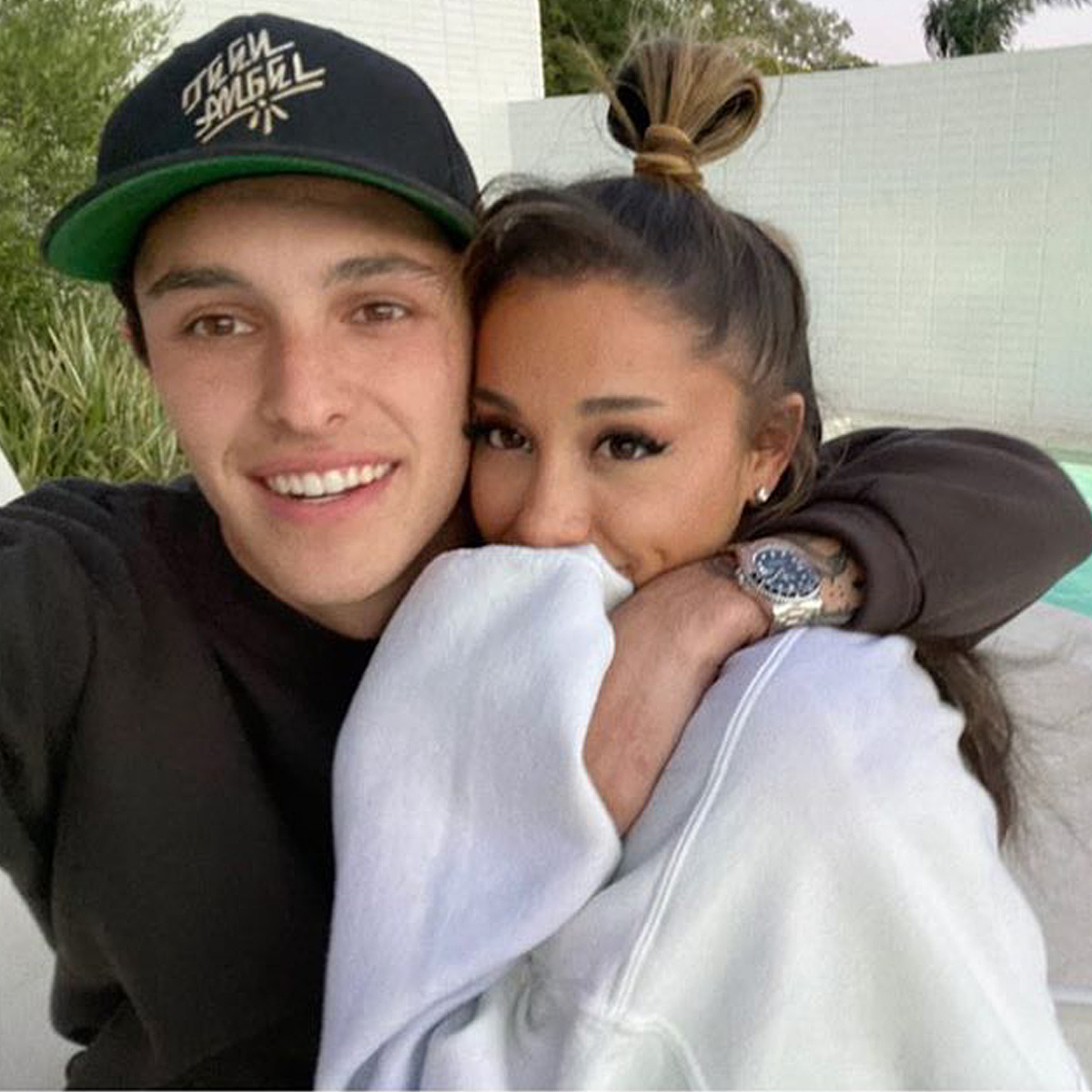 Ariana Grande Is Madly In Love With Dalton Gomez E Online