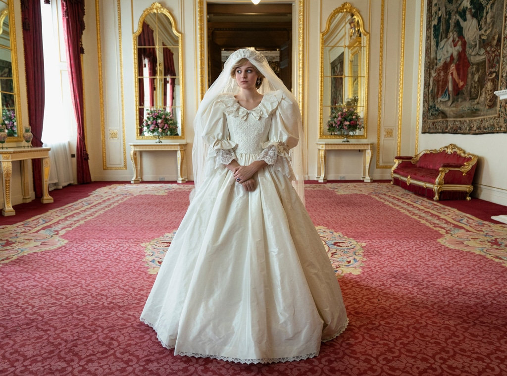 The Crown, Emma Corrin, Season 4, Princess Diana, Wedding dress