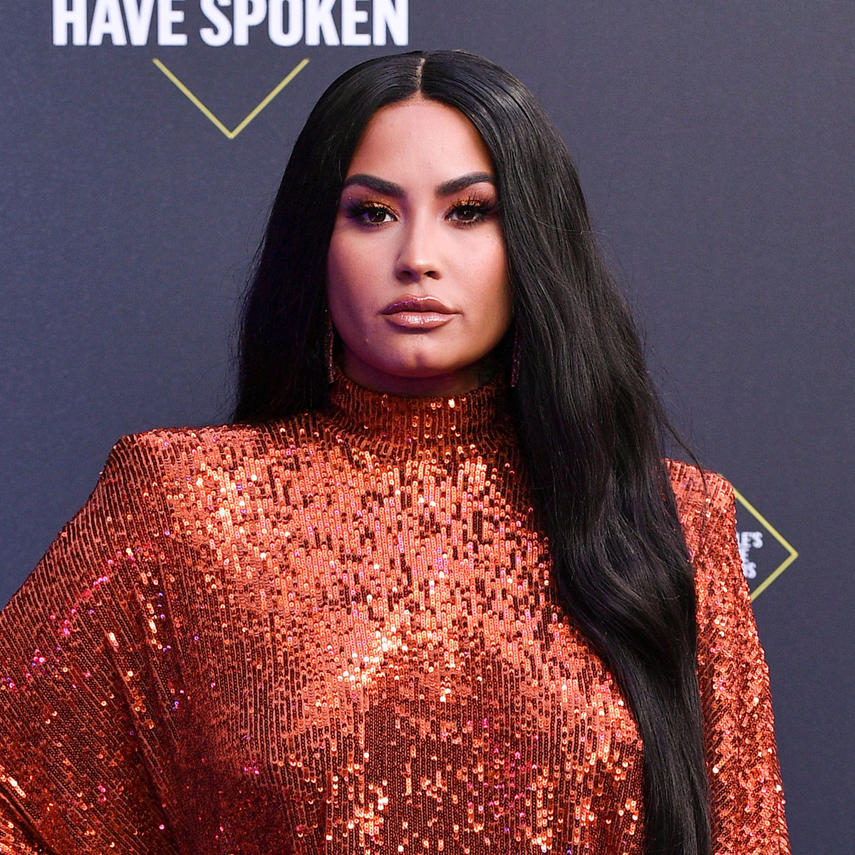 Demi Lovato Goes For Pretty In Pink With Bold New Hair Color E Online