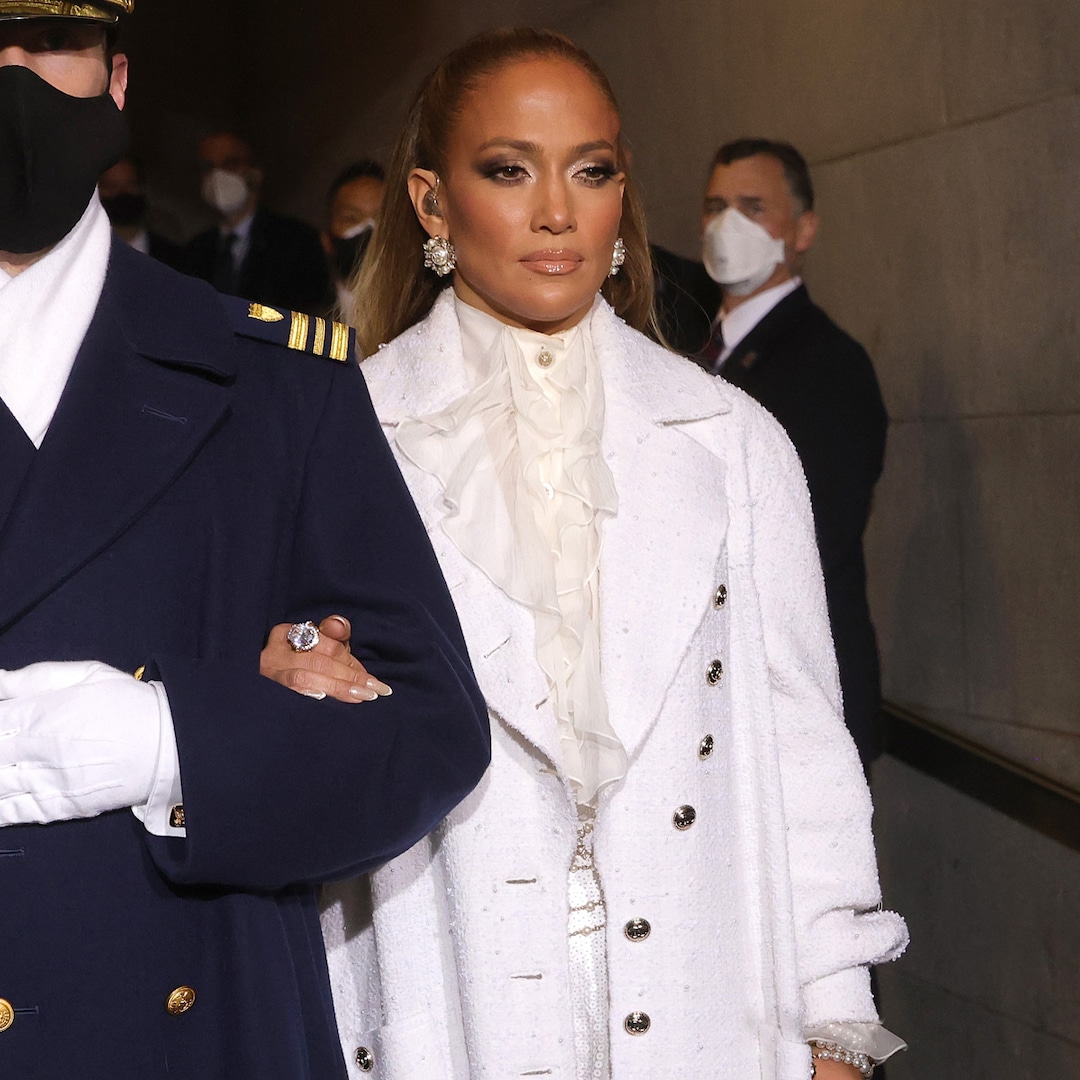 Jennifer Lopez Performed a Surprising Remix at 2021 ...