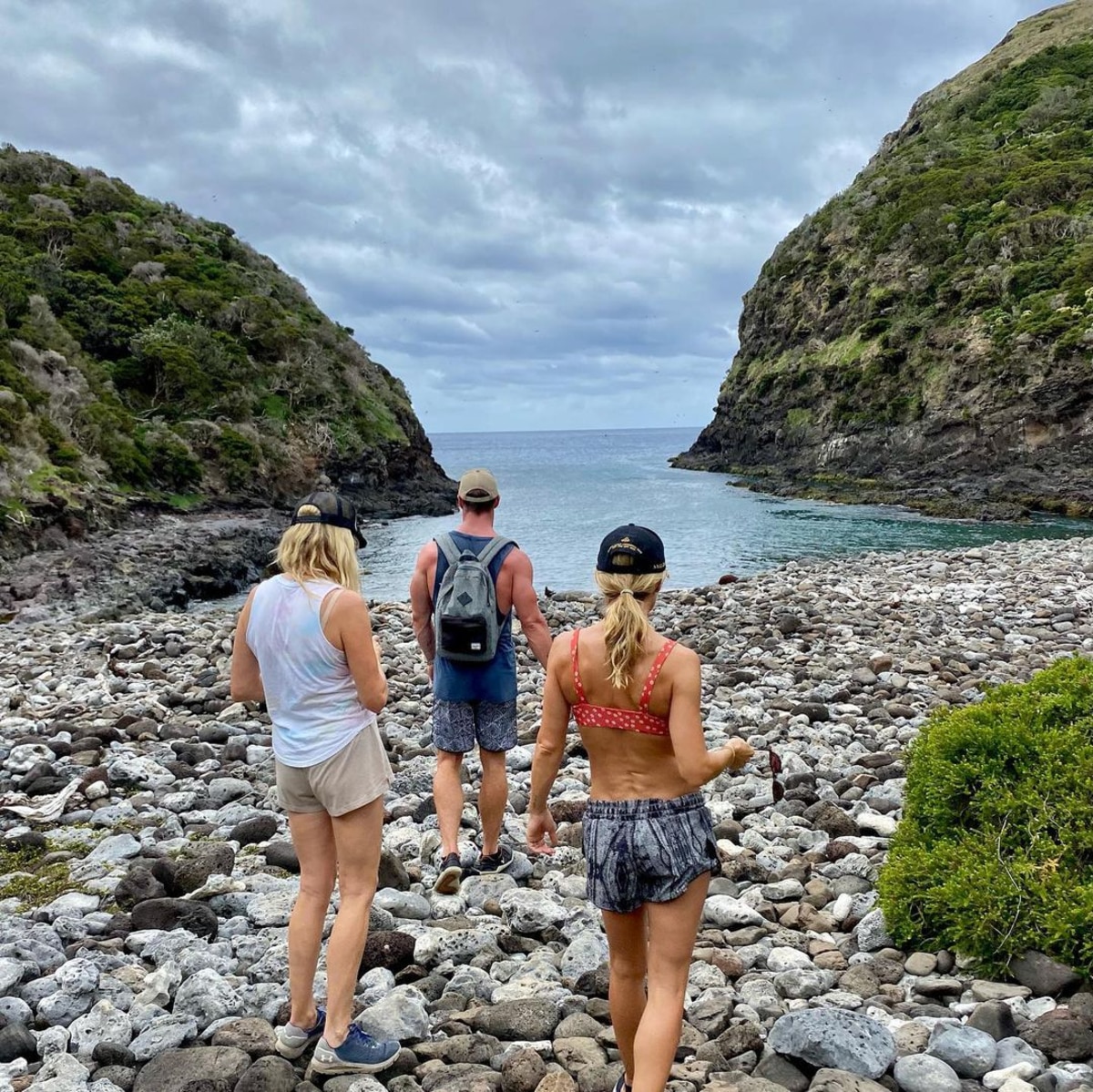 Chris Hemsworth, Elsa Pataky ve 3 Çocuğuyla Tatlı Fotoğrafını Paylaştı