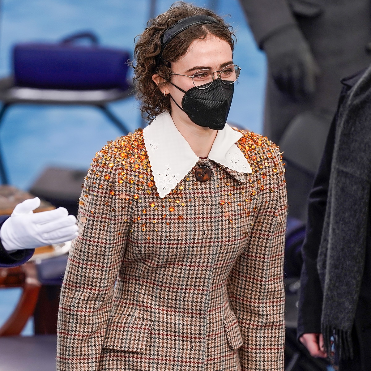 Ella Emhoff S Inauguration Stylists Share The Story Behind Her Coat E Online Ella Emhoff S Inauguration Stylists Share The Story Behind Her Coat E Online