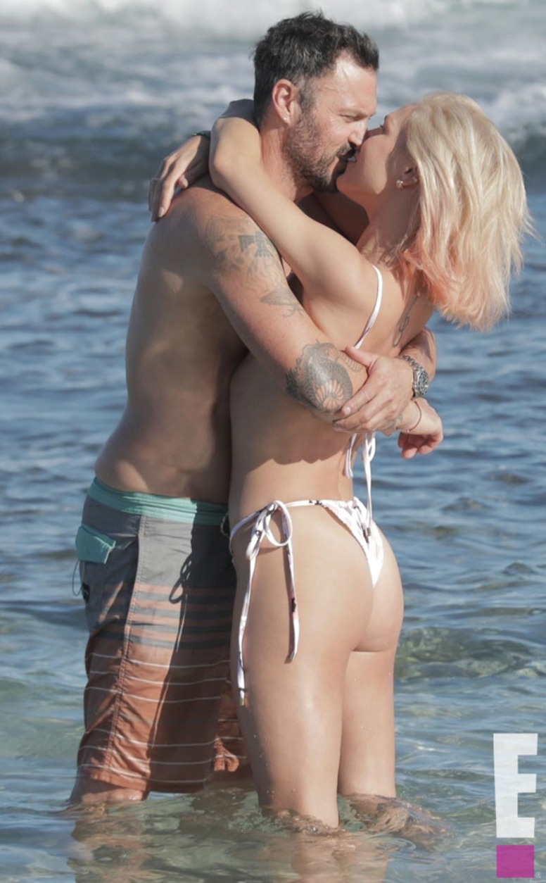 Brian Austin Green, Sharna Burgess, PDA, Hawaii