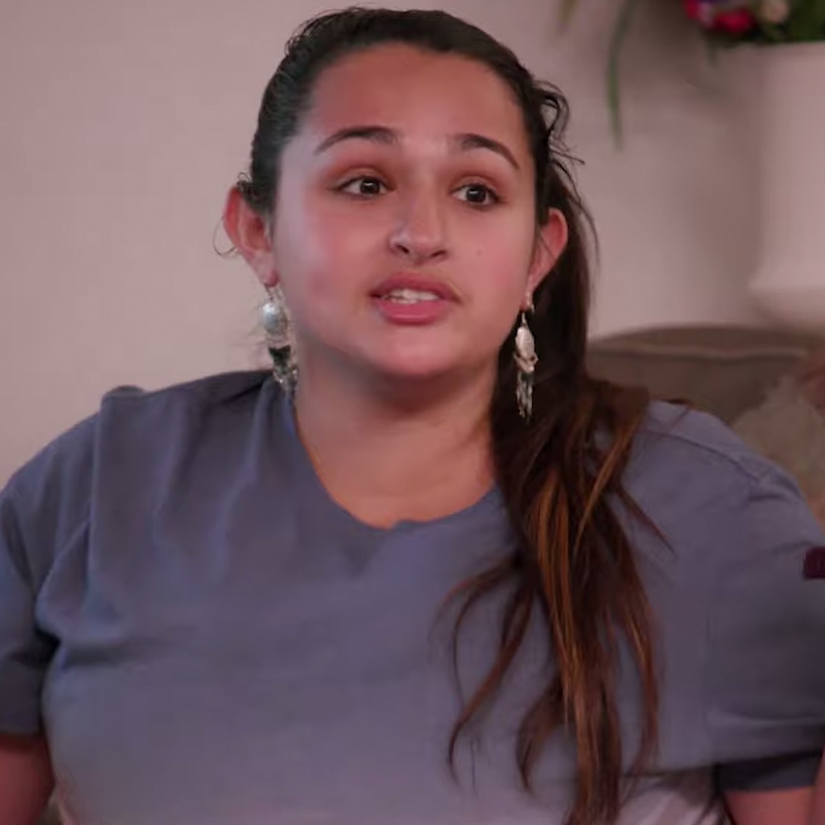 Jazz Jennings Reflects On 100 Pound Weight Gain Due To Binge Eating E Online Jazz Jennings Reflects On 100 Pound Weight Gain Due To Binge Eating E Online