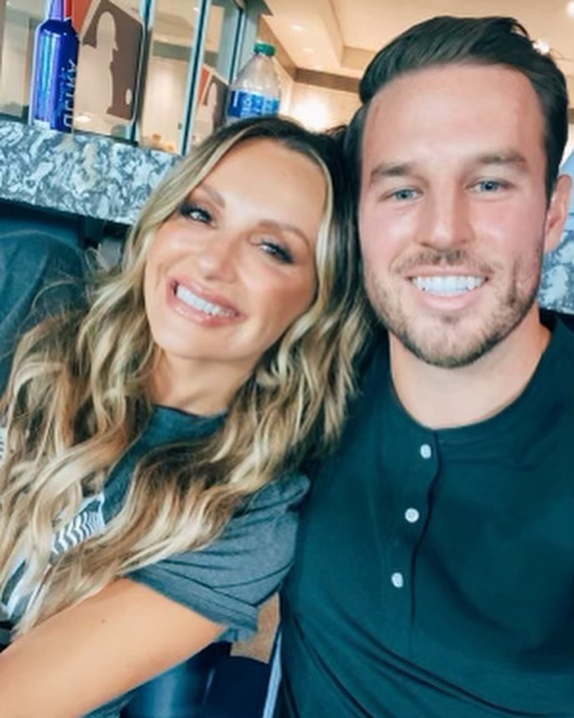 Carly Pearce Celebrates 2021 CMA Awards Win New Boyfriend Riley King