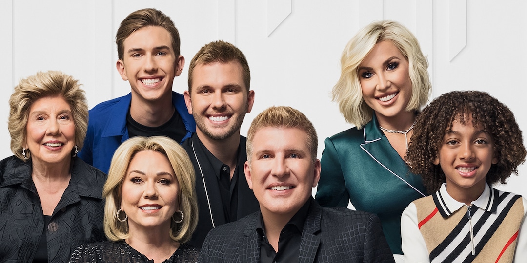Julie & Todd Chrisley Reveal What's on the Menu for "Competitive" Chrisley Knows Thanksgiving - E! Online.jpg