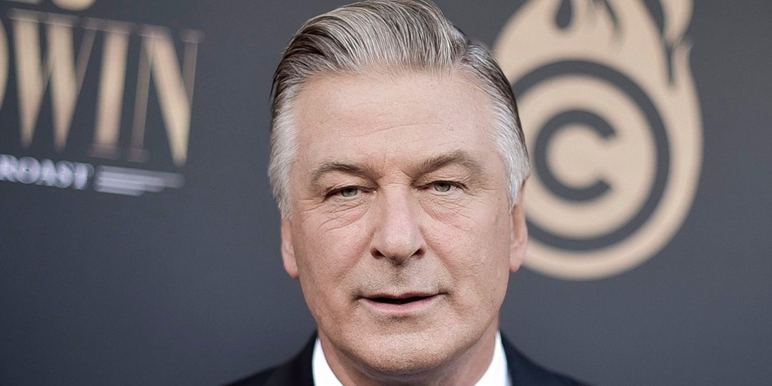 Alec Baldwin Says He “Didn’t Pull the Trigger” During Rust Movie Shooting – E! Online