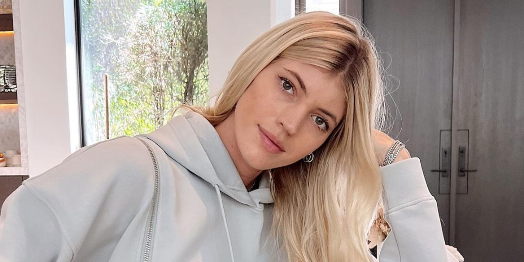 6 Things Devon Windsor Can’t Live Without – E! Online