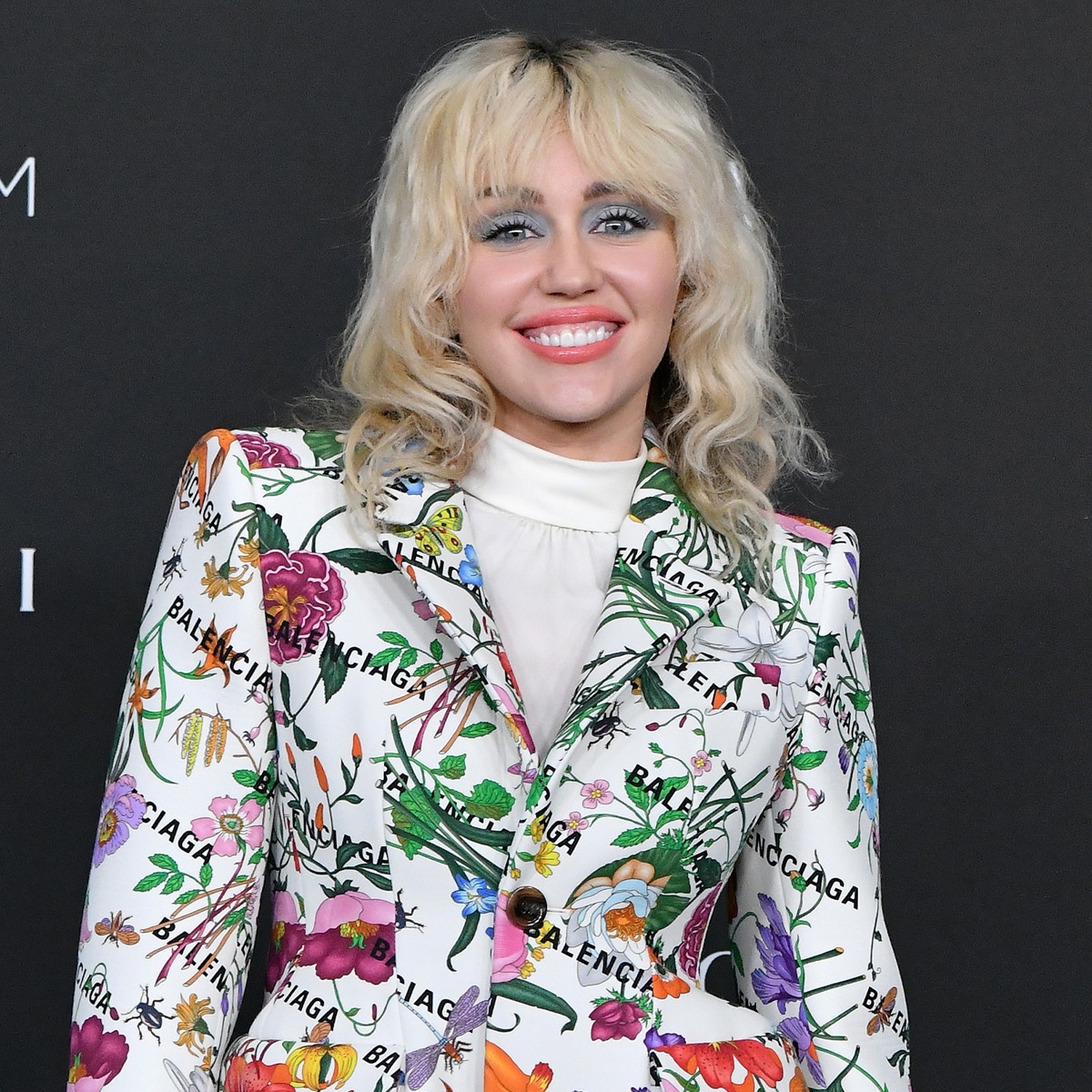 Miley Cyrus Debuts Edgy Look in Must-See Interview With Pete Davidson - E!  Online