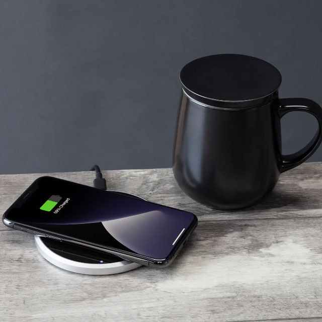 JavaPad 2-in-1 Heating Mug Warmer with Electric Wireless Charger - Vysta  Home