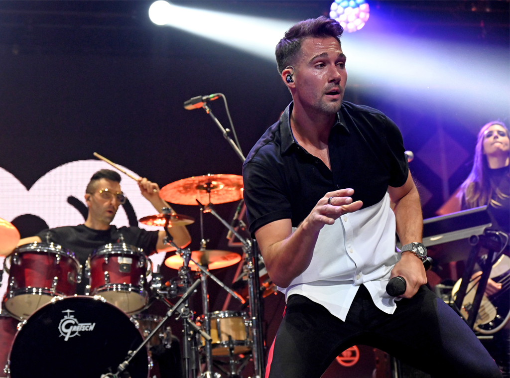 Photos From Big Time Rush S 21 Reunion E Online