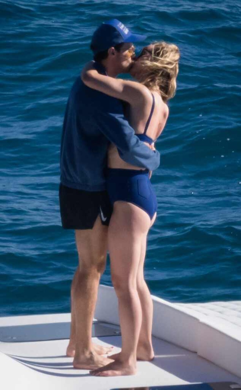 Biggest Photos From 2021, Harry Styles, Olivia Wilde, PREMIUM EXCLUSIVE