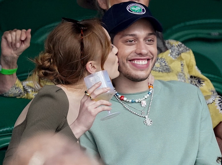 Excessive PDA, Phoebe Dynevor and Pete Davidson