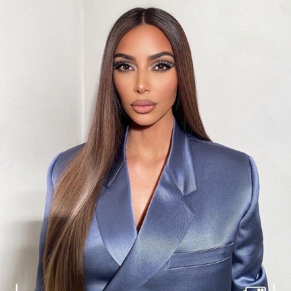 Conheça a tendência do 'cabelo líquido' que tem conquistado as celebridades - E! Online Brasil