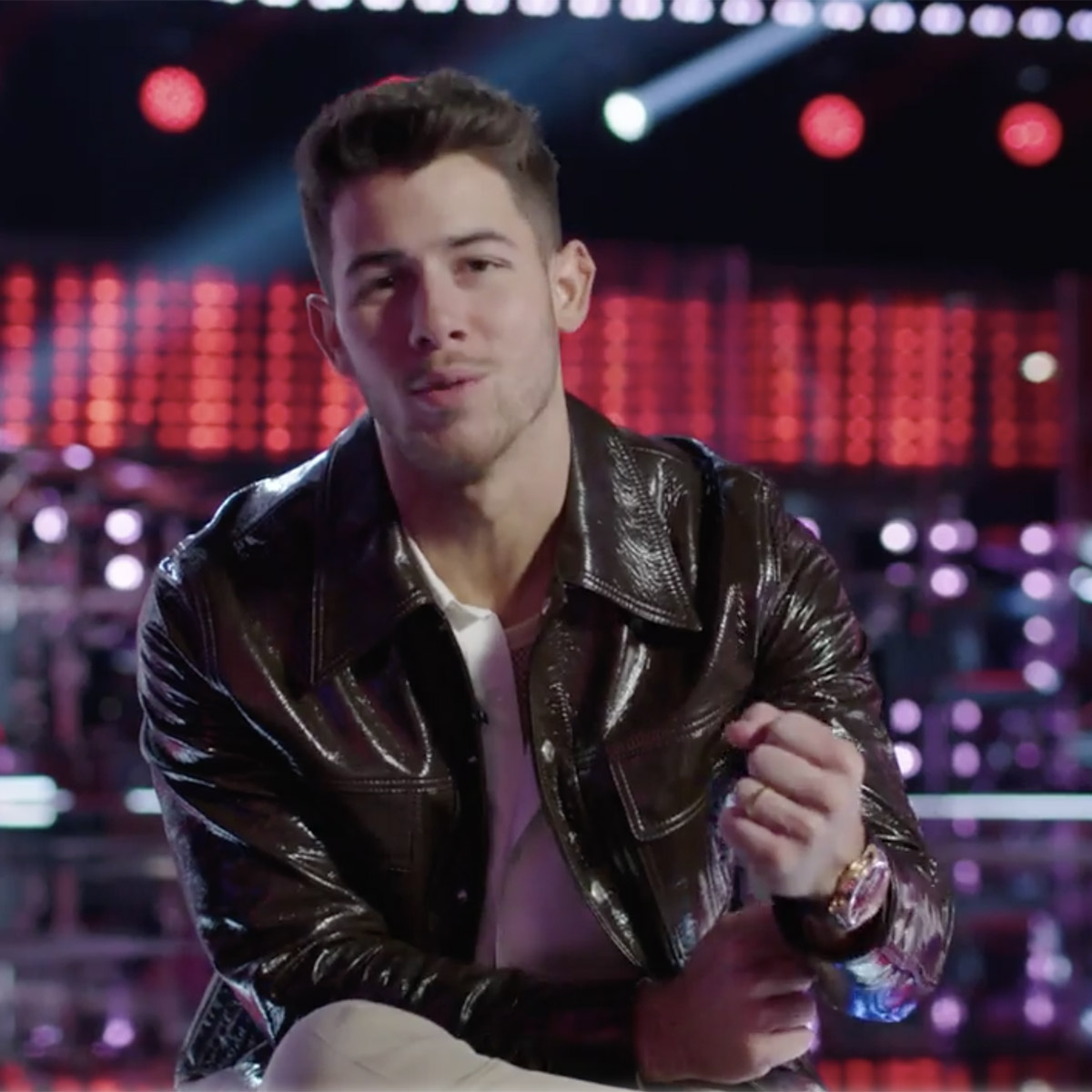 Watch Nick Jonas Hilariously Train For Season 20 Of The Voice E Online