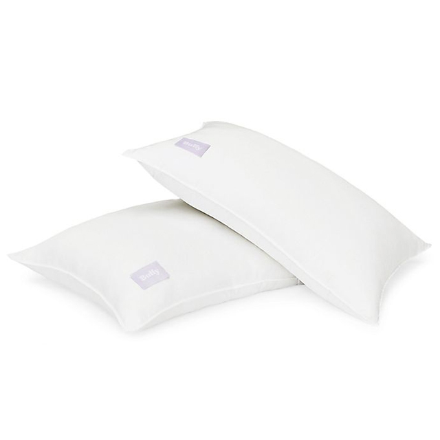 https://akns-images.eonline.com/eol_images/Entire_Site/202112/rs_640x640-210202111310-640-pillows.cm.2221.jpg?fit=around%7C400:400&output-quality=90&crop=400:400;center,top