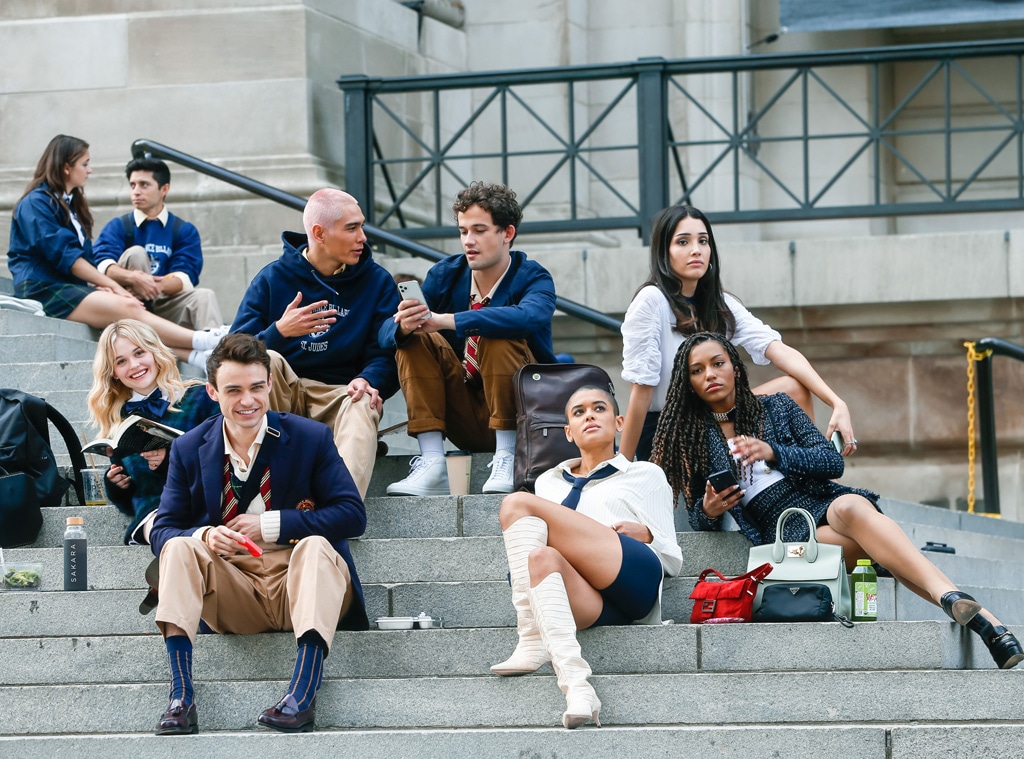 Gossip Girl Cast Teases How Reboot Is Completely Different E Online Gossip Girl Cast Teases How Reboot Is Completely Different E Online