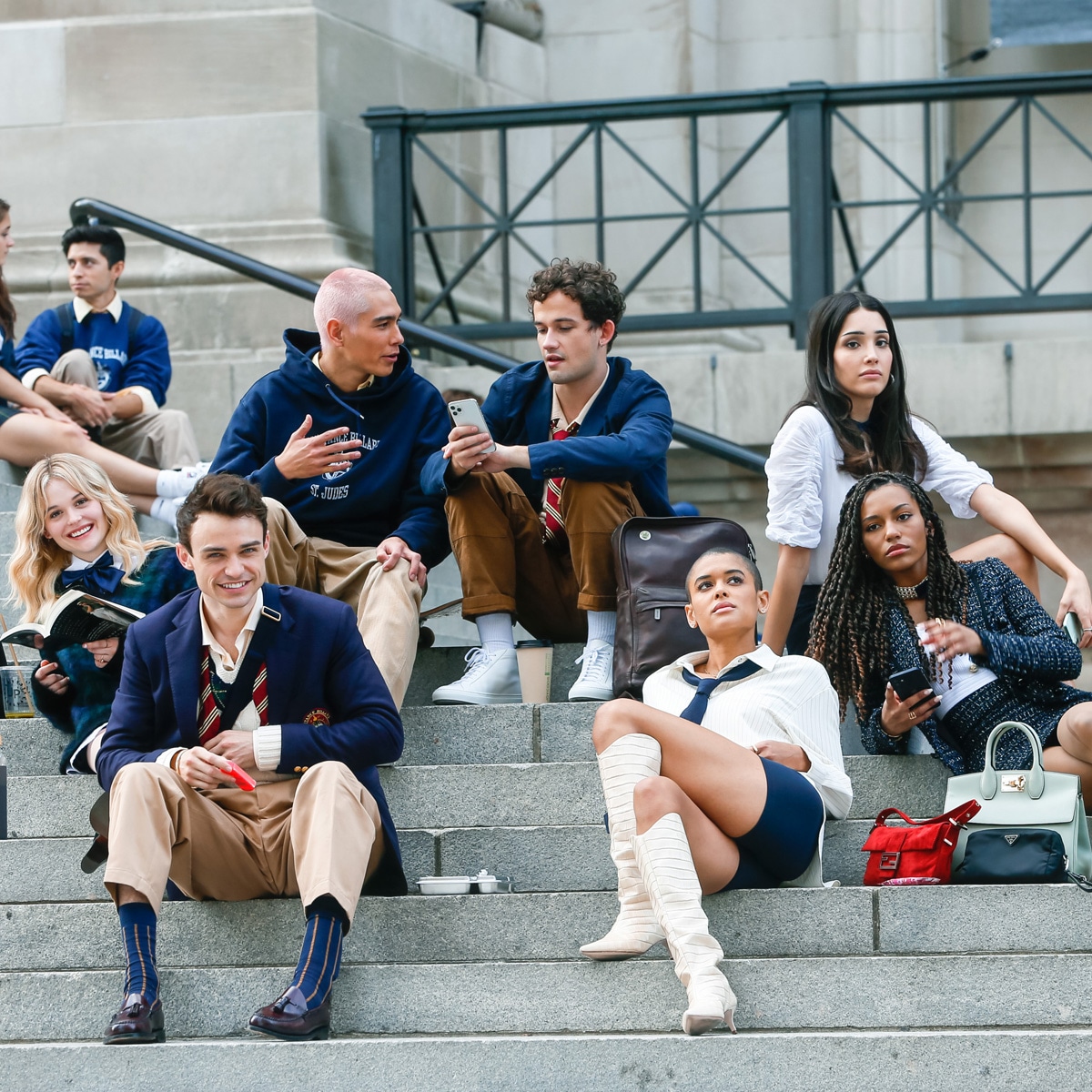Gossip Girl Cast Teases How Reboot Is Completely Different E Online Gossip Girl Cast Teases How Reboot Is Completely Different E Online
