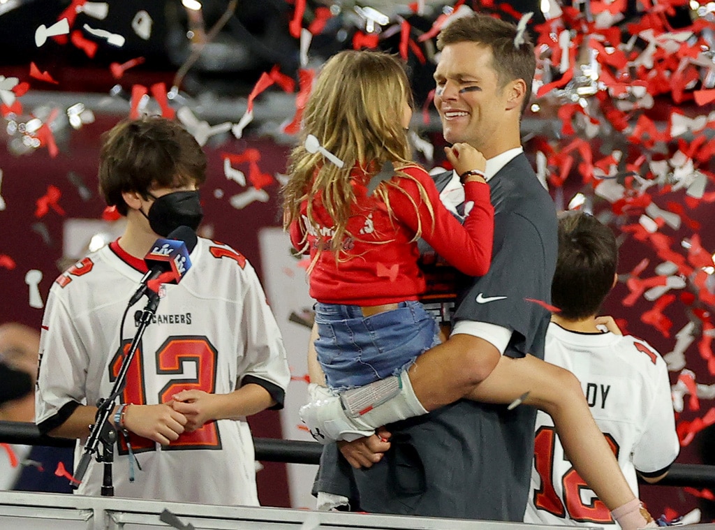 Tom Brady แจ็คลูกชายของ Bridget Moynahan เป็น Mini-Me ของพ่อของเขาในรูปใหม่