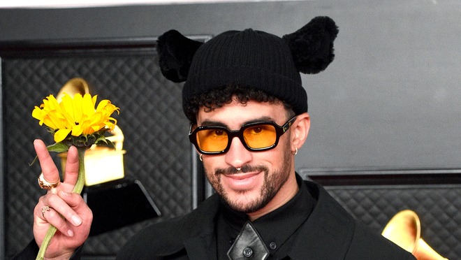Bad Bunny News Pictures And Videos E Online Bad Bunny News Pictures And Videos E Online