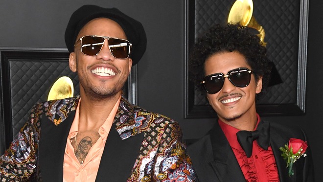 Bruno Mars News Pictures And Videos E Online Bruno Mars News Pictures And Videos E Online