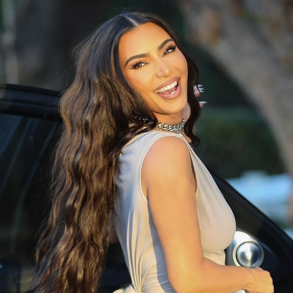 Kim Kardashian Just Debuted a Blunt Blonde Bob and It's So Short—Pics |  Glamour