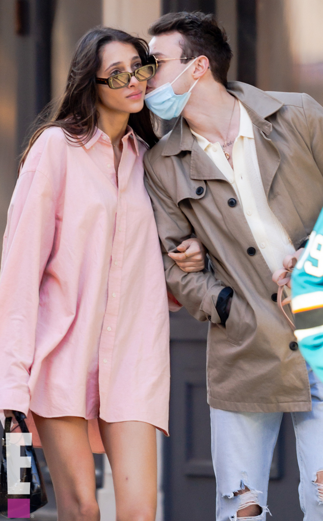 Thomas Doherty Packs On The Pda With Model Yasmin Wijnaldum E Online