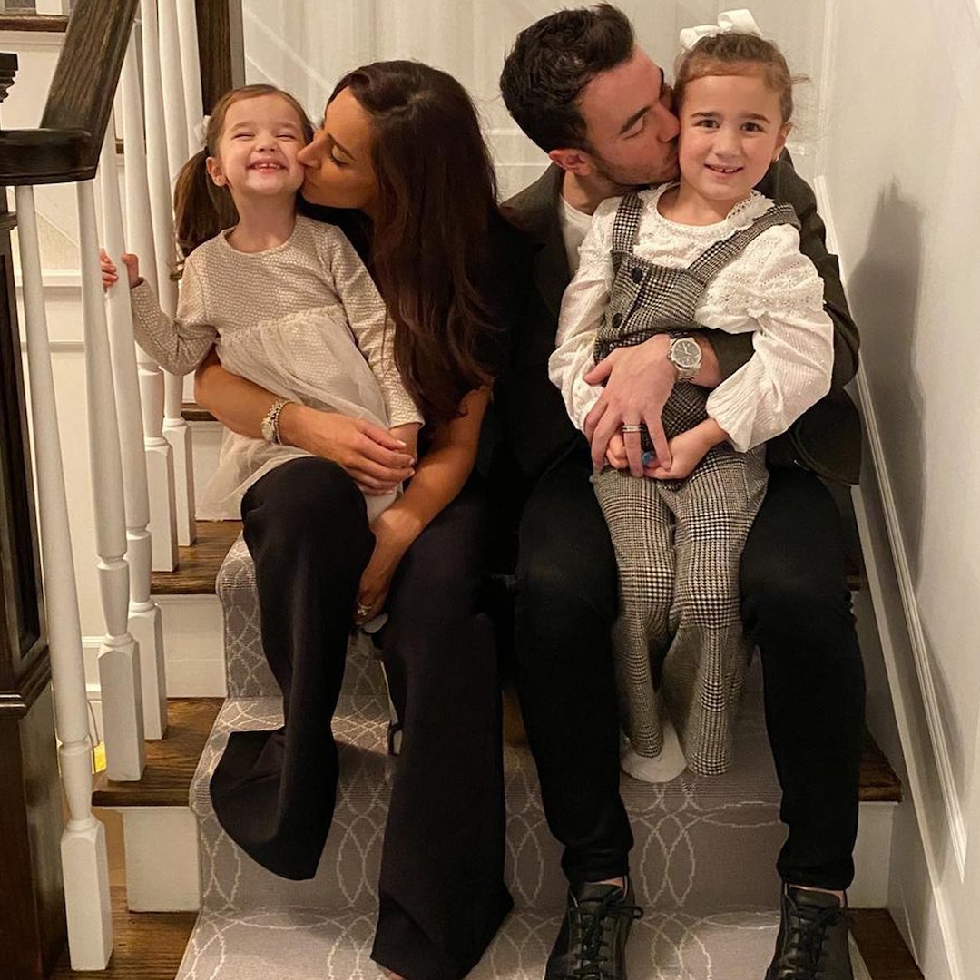 Watch Kevin Jonas' Daughters Imitate the Jonas Brothers in Adorable Video