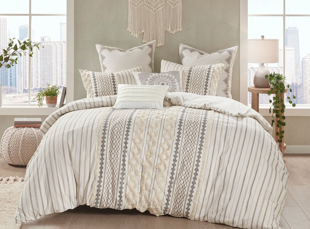 E-comm: Overstocks Spring Black Friday Sale