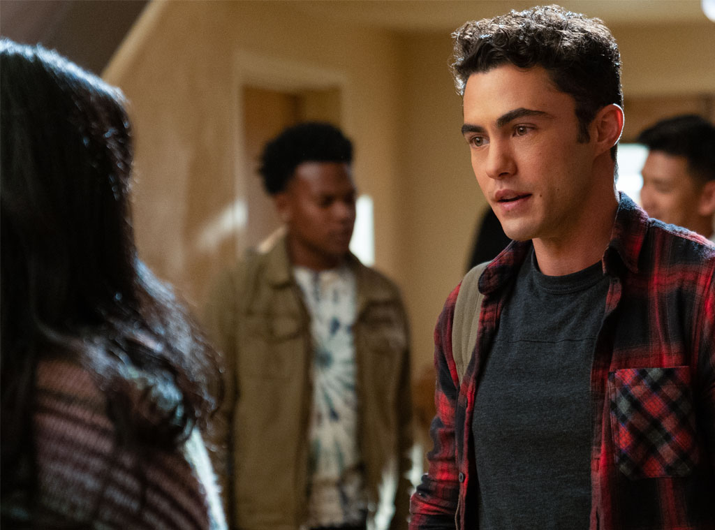 These Never Have I Ever Pics Will Get You Excited For Season 2 E Online