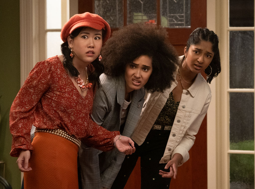 These Never Have I Ever Pics Will Get You Excited For Season 2 E Online