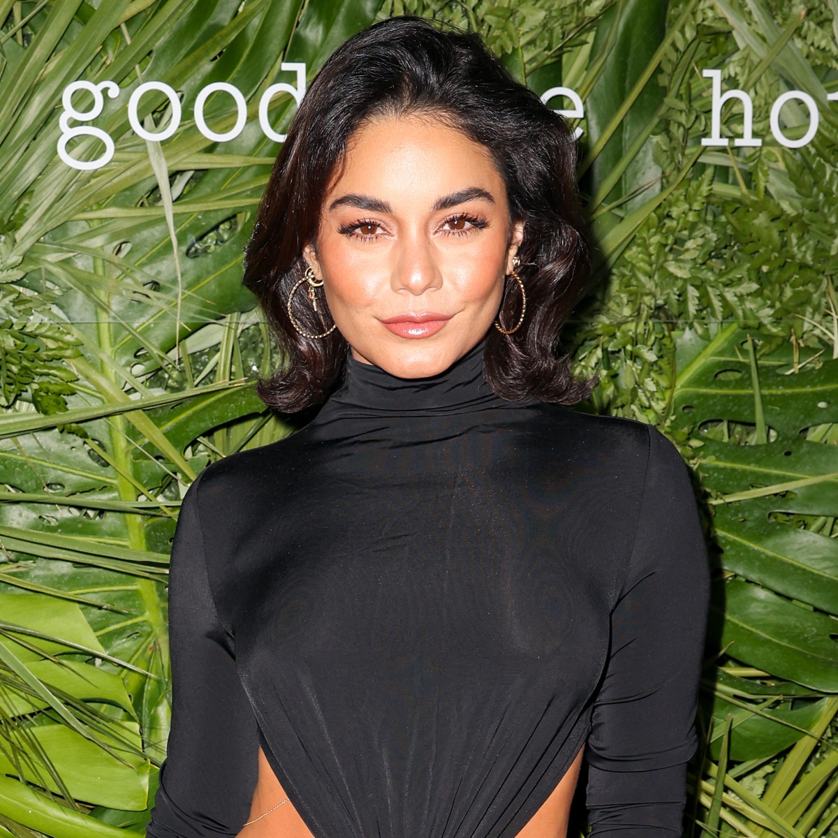 Vanessa Hudgens Perfectly Corrects Kendall Jenners Body Caption Lineup Mag