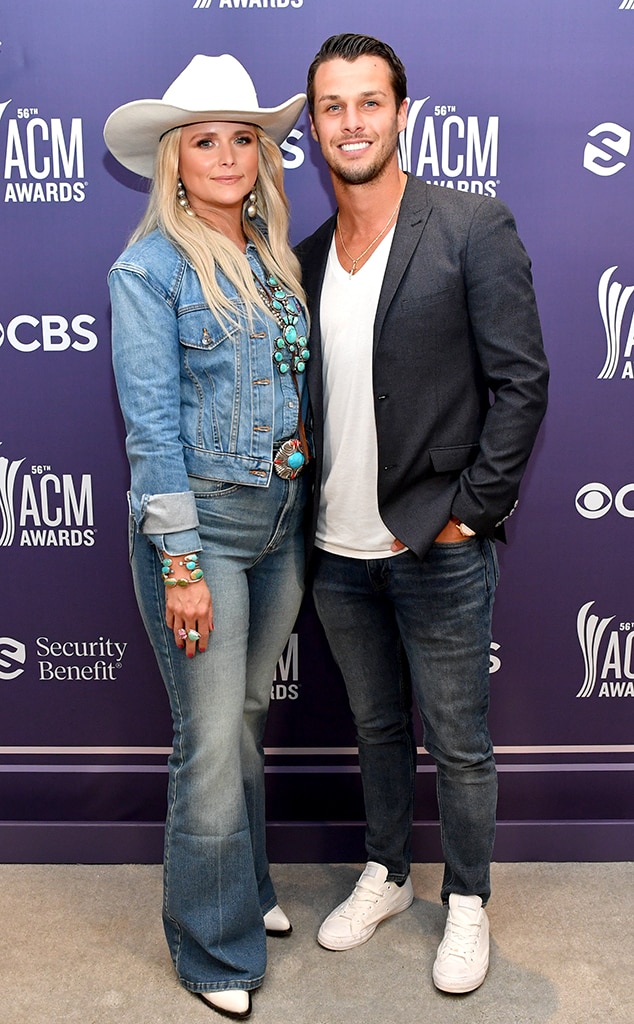 เรื่องราวความรักในลมกรดของ Miranda Lambert และ Brendan McLoughlin