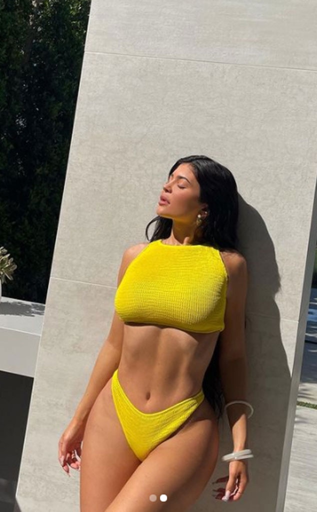 kylie jenner bathing suit pics