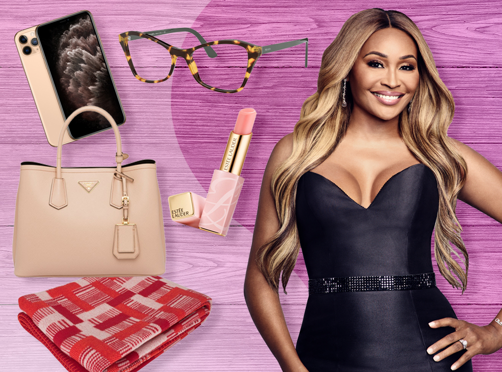 E-Comm: Cynthia Bailey, Whats In Her Bag