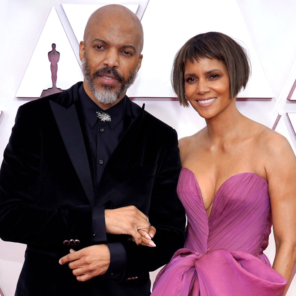 How Halle Berry Helped Boyfriend Van Hunt Prepare For The Oscars   Rs 1200x1200 210425170818 1200 Van Hunt Halle Berry Couples Oscars.cm.42521 