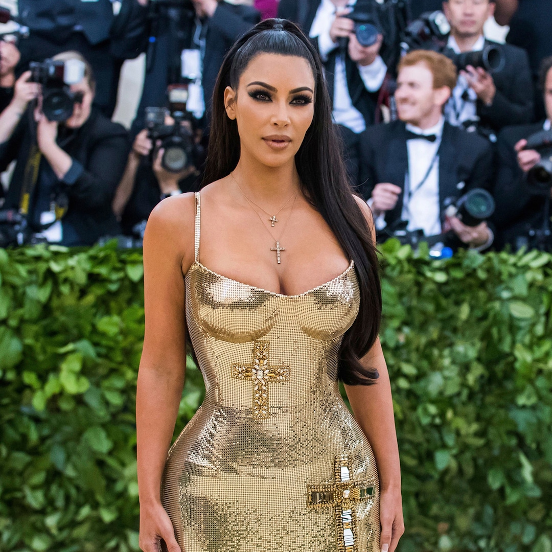 Kim Kardashian Has Become A Billionaire Forbes Reports E Online